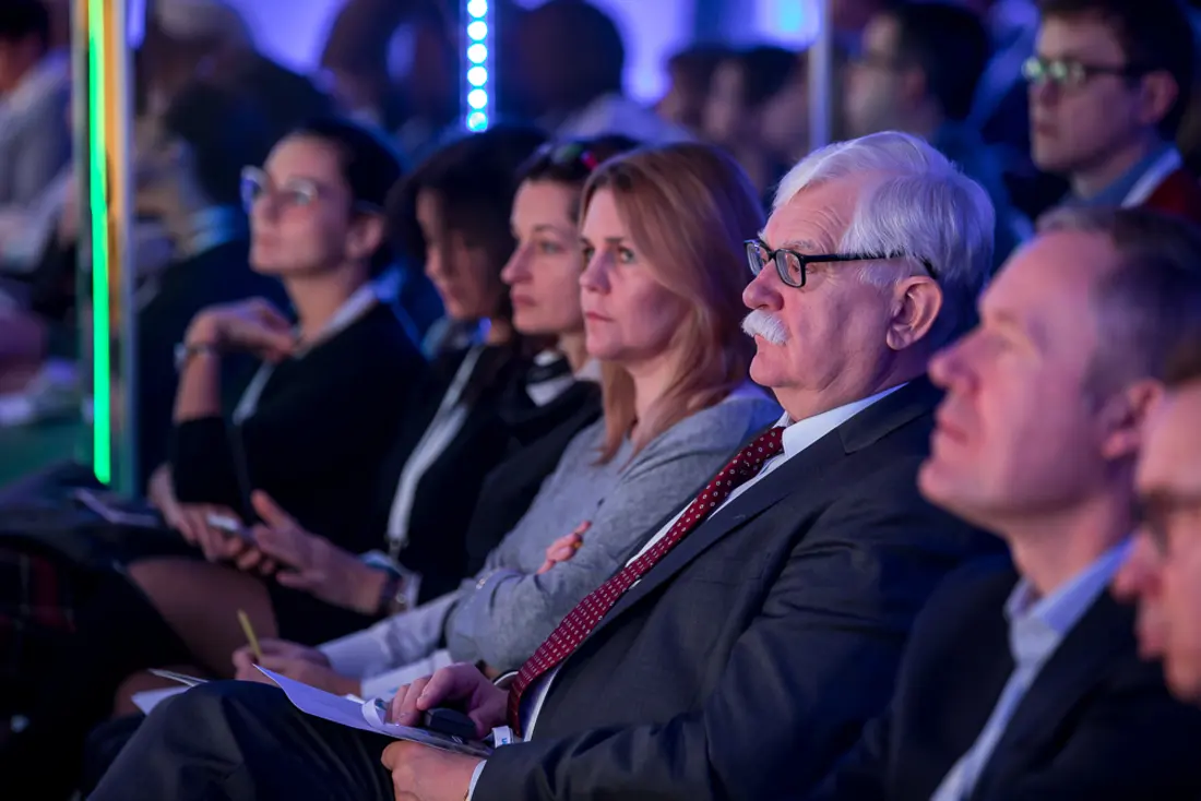 A speaker at the MS Experts Meeting conference